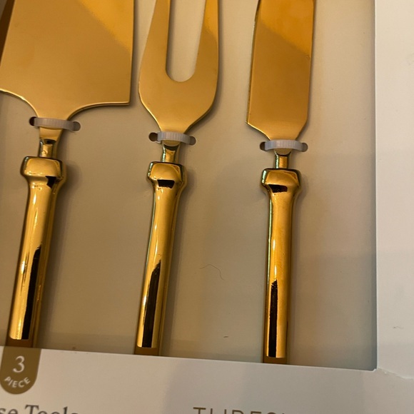 Target Threshold 13” Happy Halloween Matte Stoneware Platter with Gold tools - Picture 8 of 10